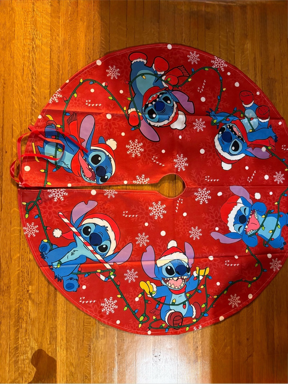 Stitch Christmas Tree Skirt NWT